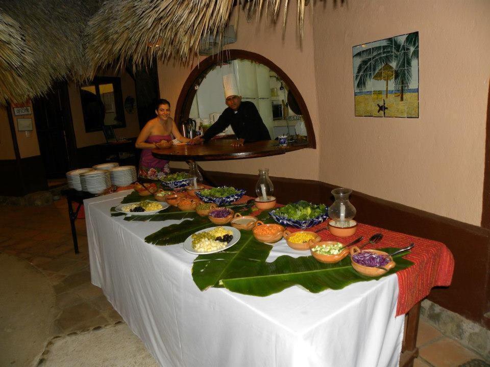 Hotel Bahia De La Luna Arroyo Cruz Esterno foto