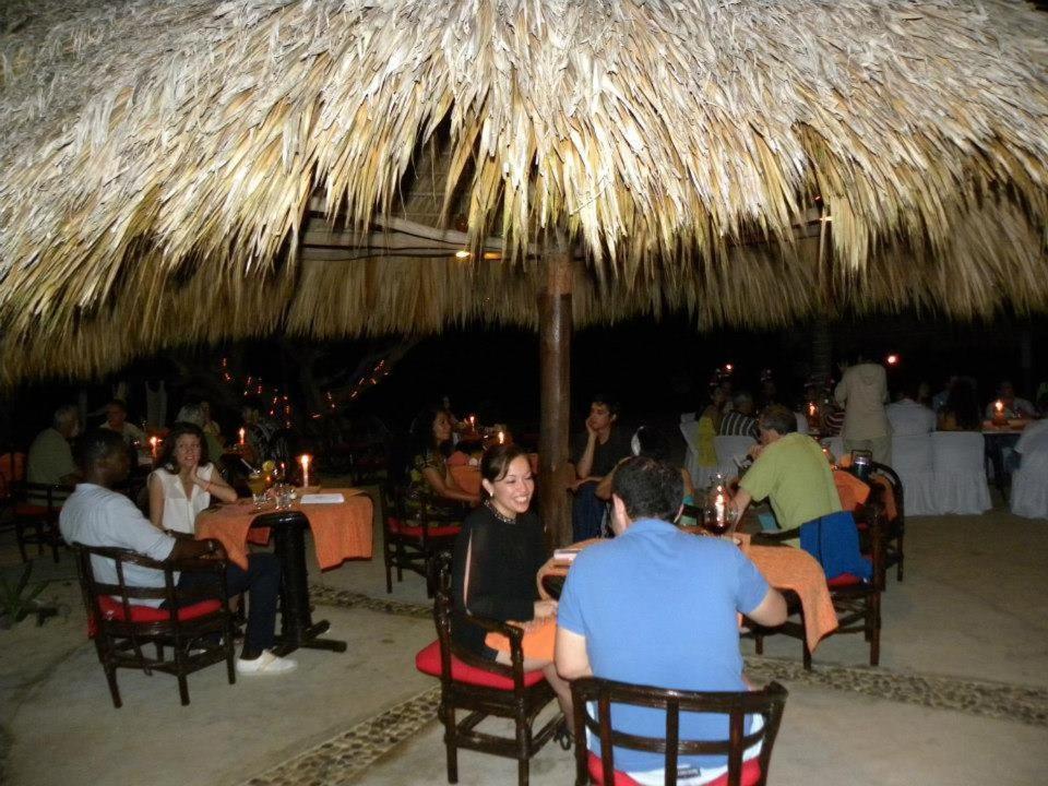 Hotel Bahia De La Luna Arroyo Cruz Esterno foto